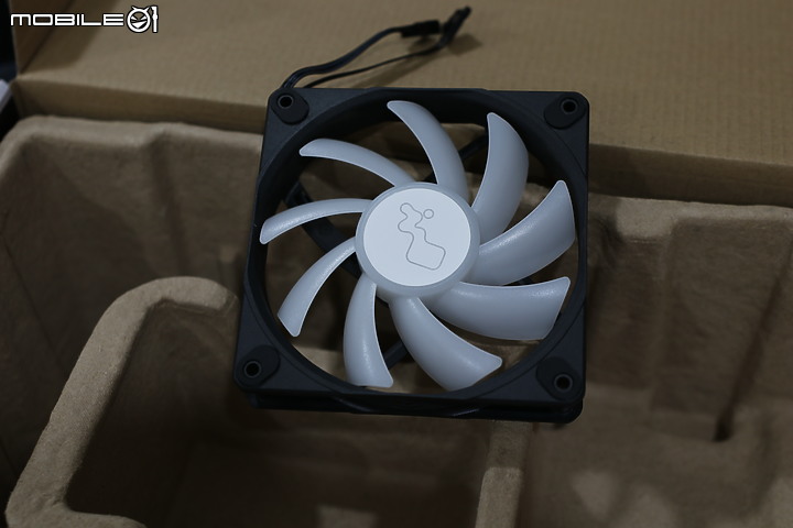 【中階】水冷散熱器。InWin BR36 現身