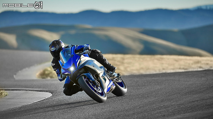 【海外快訊】2021 YAMAHA YZF-R7 正式發表!公路與賽道都是 R-DNA 的天下!