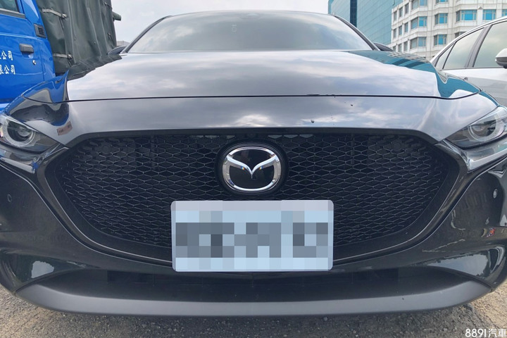 【分享】平價進口兼顧質感首選？ Mazda 3 5D一週試駕心得