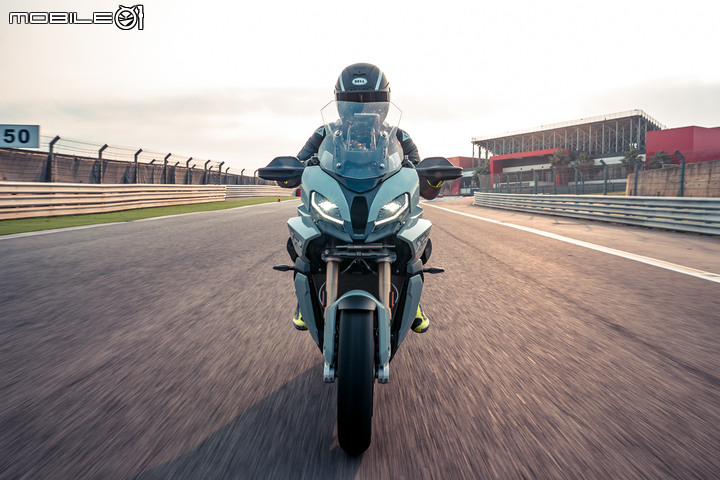 2021 BMW Motorrad S 1000 RR、S 1000 XR 賽道試駕|結合性能、操控與高科技的頂尖作品