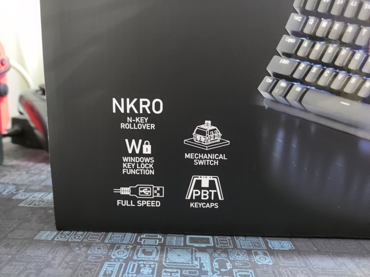 Work from Home 在家上班 iRocks K75M PBT Gateron軸背光機械鍵盤 開箱分享