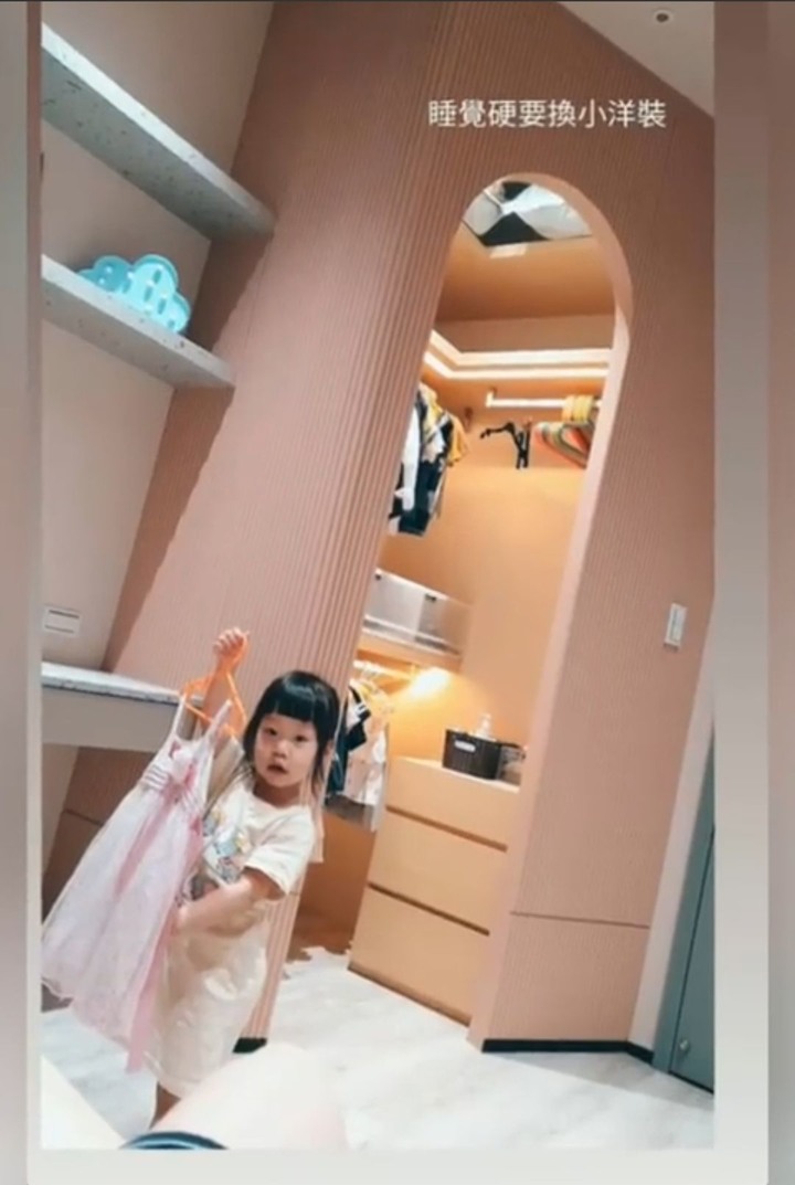 [開箱] 高雄現代彩色風小宅