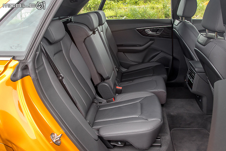 Audi Q8 55 TFSI quattro S line 試駕｜霸氣懾人的旗艦休旅！