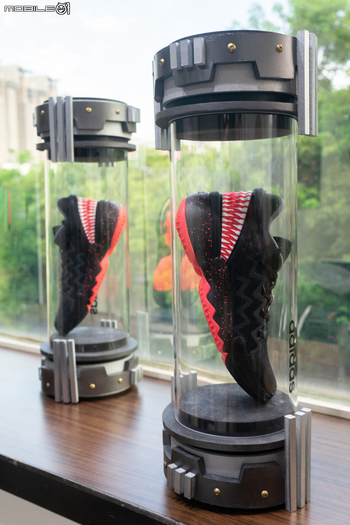 adidas D.O.N. Issue #2 猛毒配色開箱 反英雄的「毒」特魅力