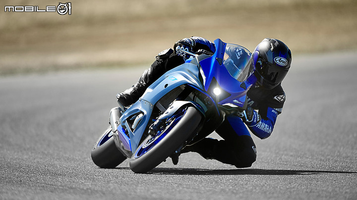 【海外快訊】2021 YAMAHA YZF-R7 正式發表!公路與賽道都是 R-DNA 的天下!