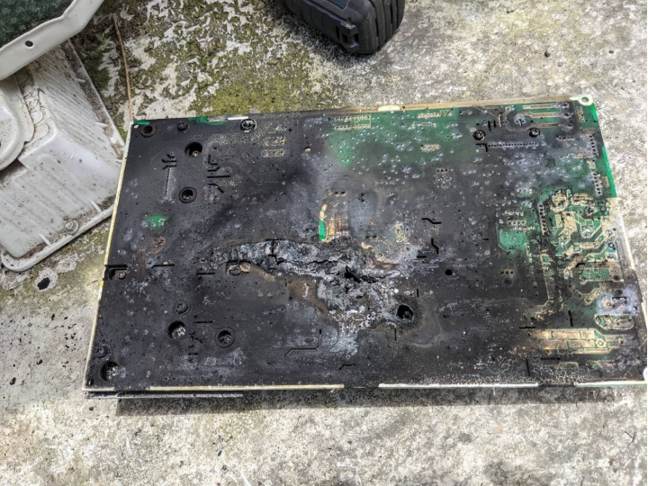 變頻冷氣室外機故障