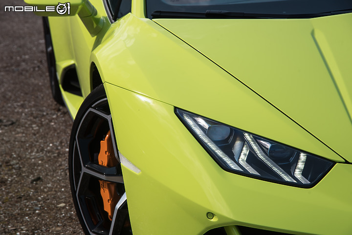Lamborghini Huracan EVO Coupe/Spyder試駕|電控升級,V10 NA宛如天籟!
