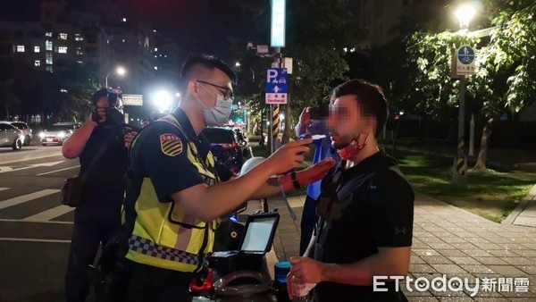 信義區松仁路救護車車禍！車上傷者割腕輕生又遭撞急轉車送醫