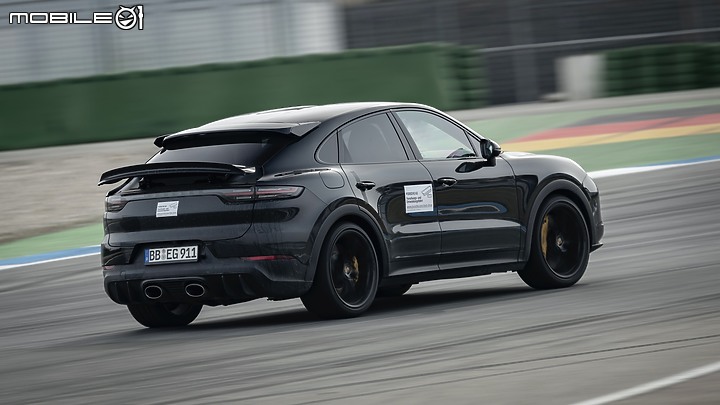 【國外新訊】全新Porsche Cayenne Coupe輕偽裝現身,外媒推測馬力上看 631匹!