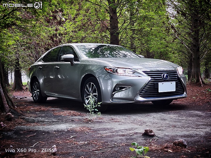 純粹分享 Lexus ES 300h 影像記錄