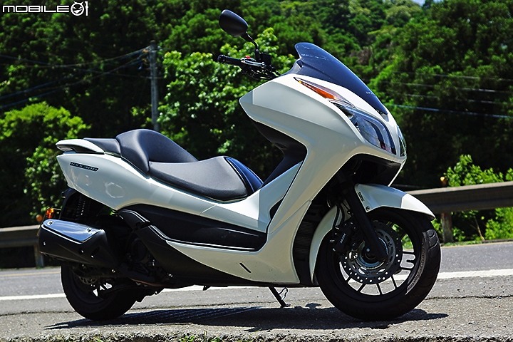 捨與得:新工作夥伴 HONDA FORZA 350 購車選擇心得分享!