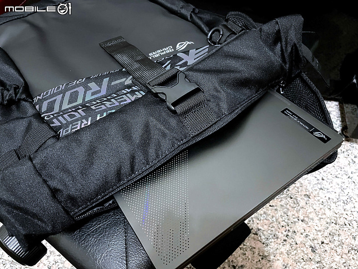 點我看大圖 因防疫要遠距教學, 既然買到了 ROG Zephyrus G15 那就來開箱吧!