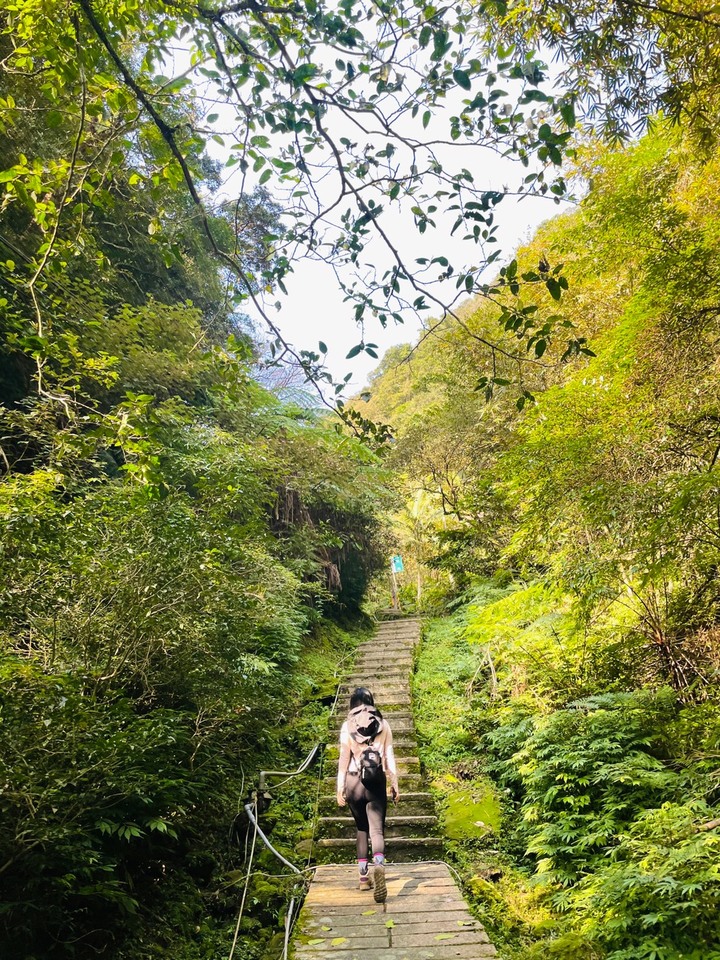 新北石碇｜皇帝殿．入門攀岩首選，北部三大天然攀岩場之一