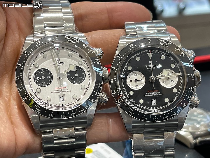 點我看大圖 TUDOR BLACK BAY CHRONO S&G 黑與白之外的金熊貓