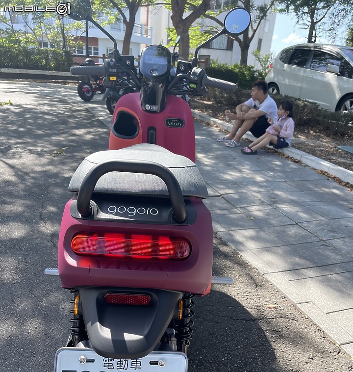 po照片分享.讓我等好久的放克紫...5/15終於交車😍啦!