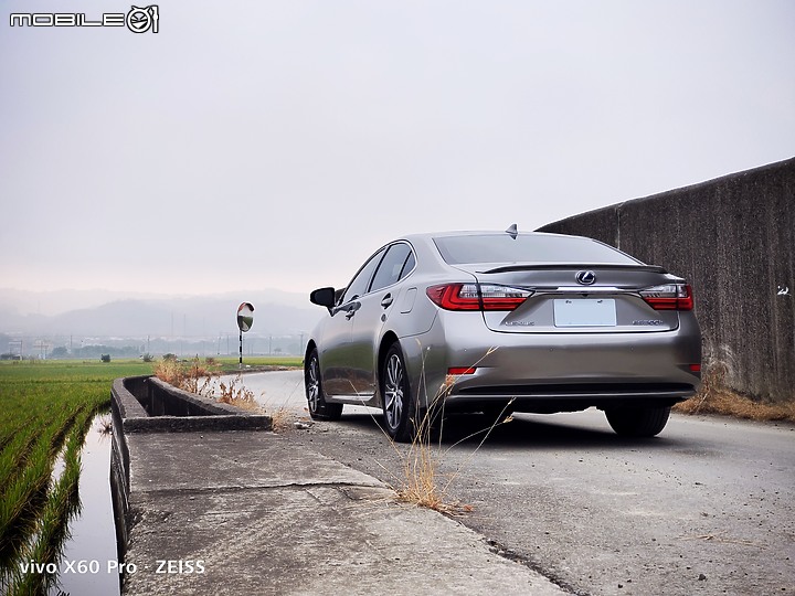 純粹分享 Lexus ES 300h 影像記錄