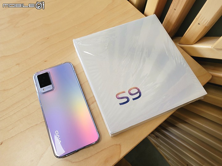 點我看大圖 旗艦性能等級 vivo S9 開箱 4400萬畫素超強自拍照相手機 - (V21 的陸版 )