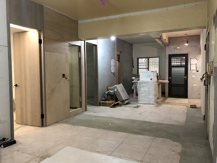 ［開箱］高雄20年中古屋翻新，輕工業森林風單身男子共享空間