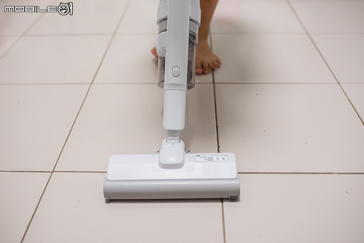 孩子的第一把吸塵器 │ Panasonic MC-SB30J 極輕巧無線吸塵器