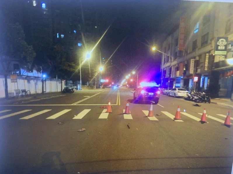 台中賓士男撞女輾過拖行70公尺驚悚影片曝光