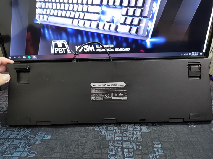 Work from Home 在家上班 iRocks K75M PBT Gateron軸背光機械鍵盤 開箱分享