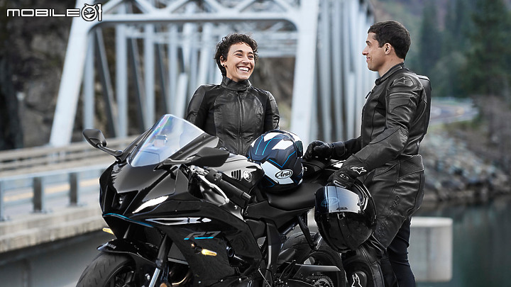 【海外快訊】2021 YAMAHA YZF-R7 正式發表!公路與賽道都是 R-DNA 的天下!