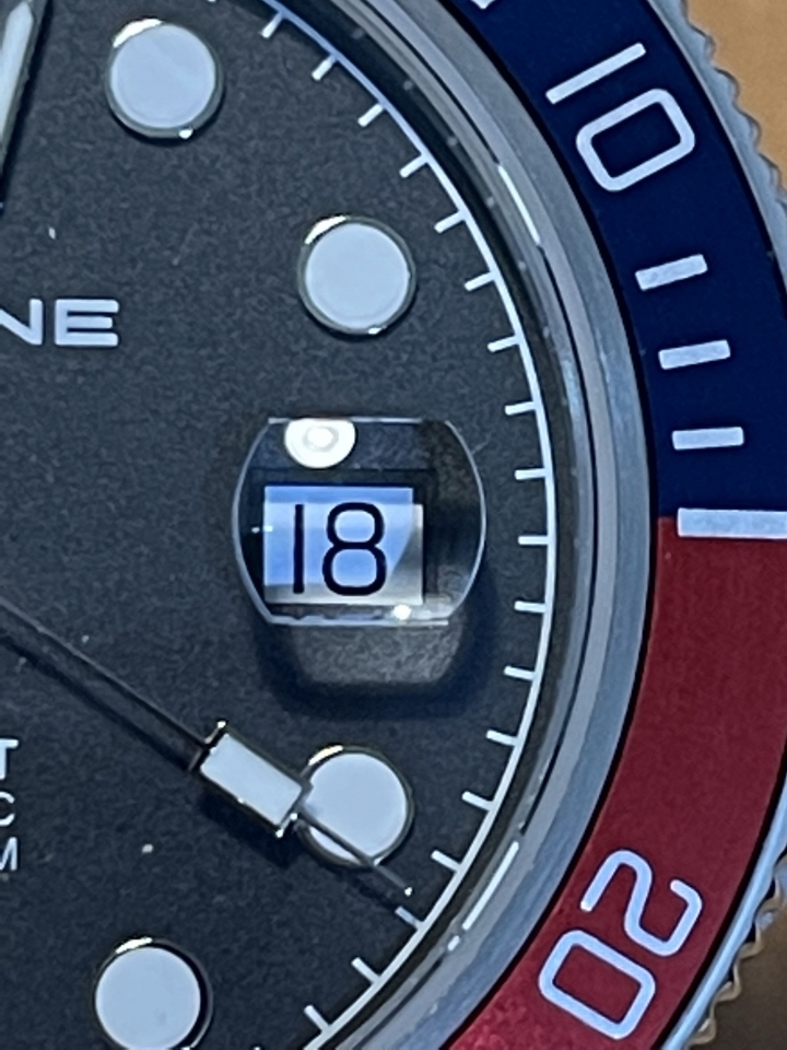 「開箱」DROP + GLYCINE combat sub “SODA” Special Edition watch