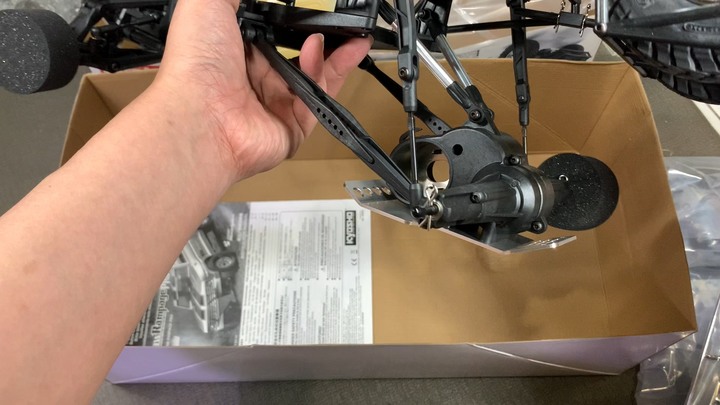 【開箱】京商模型 1/10 電動遙控汽車 Kyosho Outlaw Rampage Pro