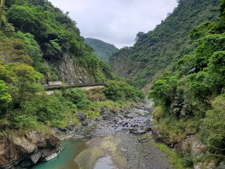 〔烏來健行〕帶著ZEISS蔡司望遠鏡賞鳥去- 信賢步道