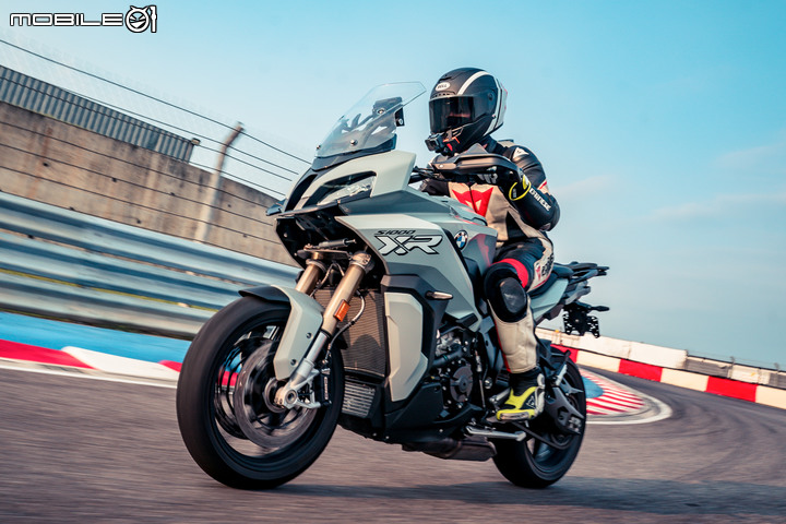 2021 BMW Motorrad S 1000 RR、S 1000 XR 賽道試駕|結合性能、操控與高科技的頂尖作品