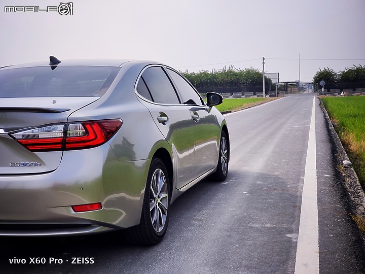 純粹分享 Lexus ES 300h 影像記錄