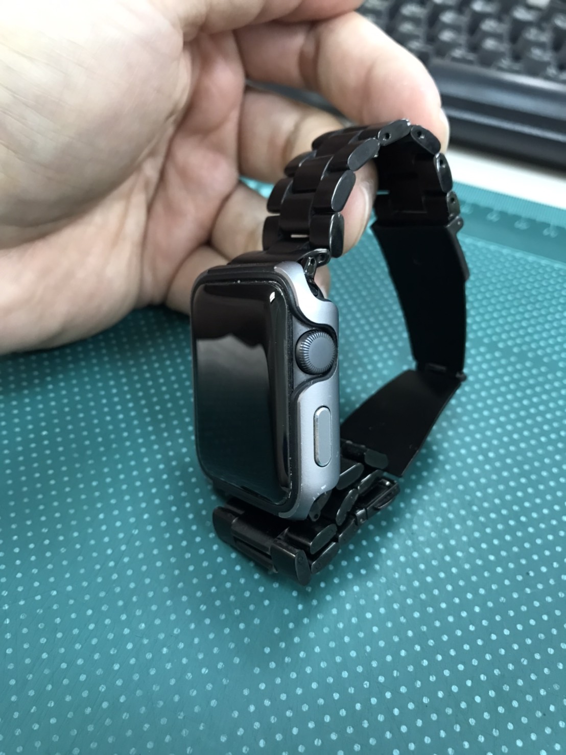 Apple Watch求裸機感錶殼推薦
