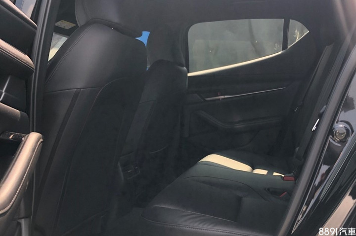 【分享】平價進口兼顧質感首選？ Mazda 3 5D一週試駕心得