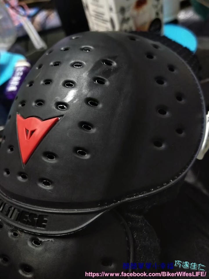 [部品] 自摔車禍勸世文+行車紀錄器好重要