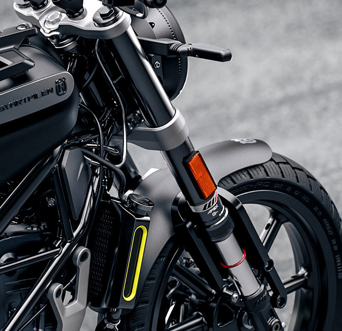 優雅的待轉區小王子Husqvarna 黑箭250