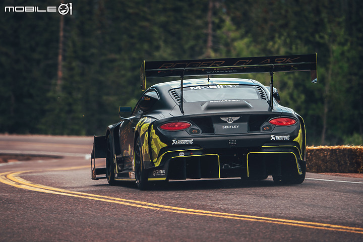 【海外新訊】勇奪全場第四、分組第二,Bentley Continental GT3 Pikes Peak浴「雪」奮戰!