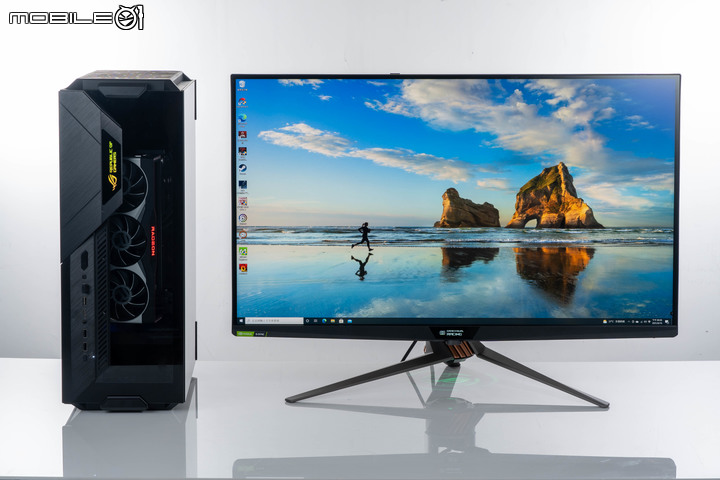 ROG SWIFT PG32UQX 電競螢幕開箱體驗 以 Mini LED 技術達成超細膩畫質演出
