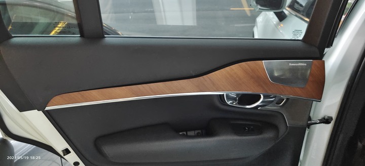 2016 Volvo XC90 D5 M+的DIY改裝Bowers&Wilkins音響升級歷程