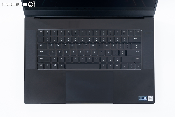 Razer Blade 15 Advanced with Thunderbolt 4 Chroma 薄型電競重磅效能