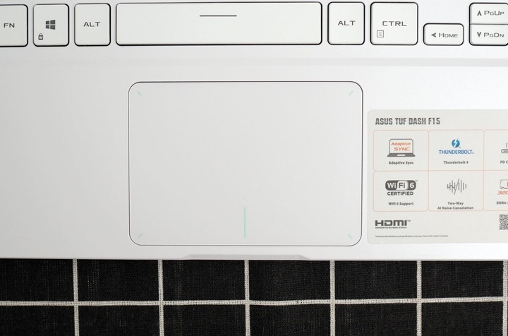 極簡純白體驗 ASUS TUF DASH F15 FX516PM 星耀白開箱