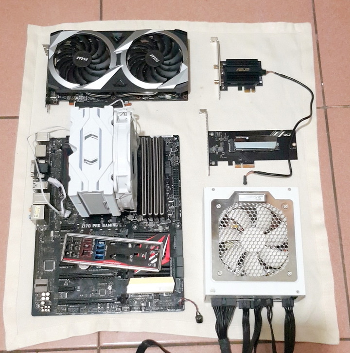 夠冷夠閃亮的一體式水冷散熱器 - 迎廣 InWin BR36