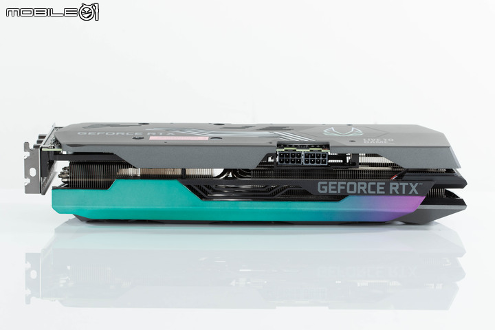 ZOTAC GAMING GeForce RTX 3080 Ti AMP Holo 顯示卡開箱實測 緊緻身形內的效能選擇