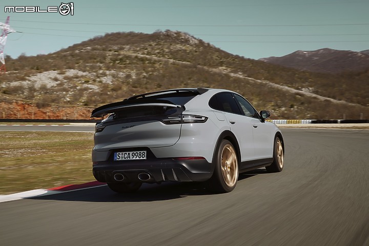 【海外新訊】Porsche Cayenne「Turbo GT」報到,3.3秒加速破百、極速300km/h的超級跑旅!