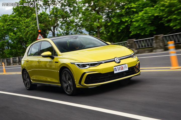 Volkswagen第8代Golf 280 eTSI R-Line 試駕;招牌菜色準備上桌!