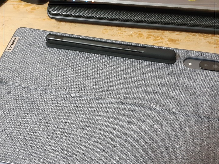 宅在家的好幫手!Lenovo Tab P11 Pro "孩子們的第一台類筆電平版“!
