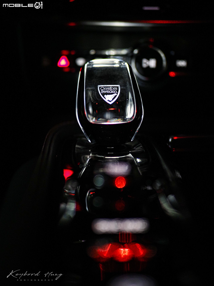 【Volvo V60 T6 Recharge 開箱】