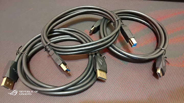 ROG PG32UQX - 4K 144Hz DSC Mini LED HDR顯示器之王(簡單開箱-圖文多)