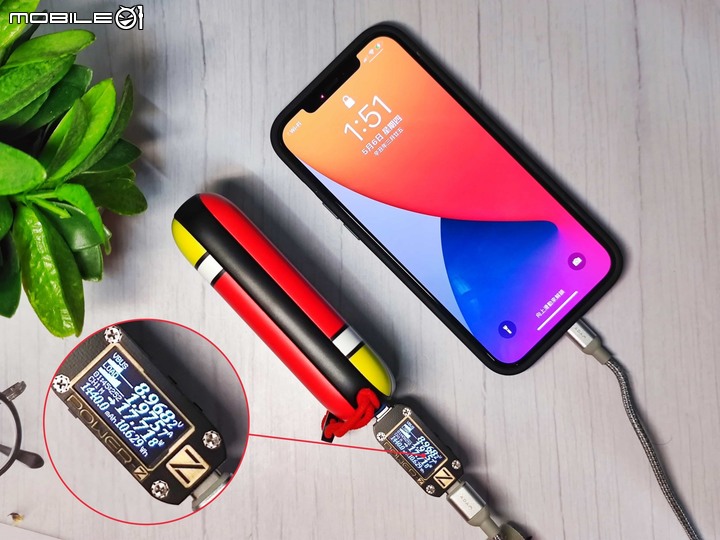 IDMIX MR CHARGER CH06 Pro 萬能行動電源 – 充電器、行動電源、無線充電多功能產品