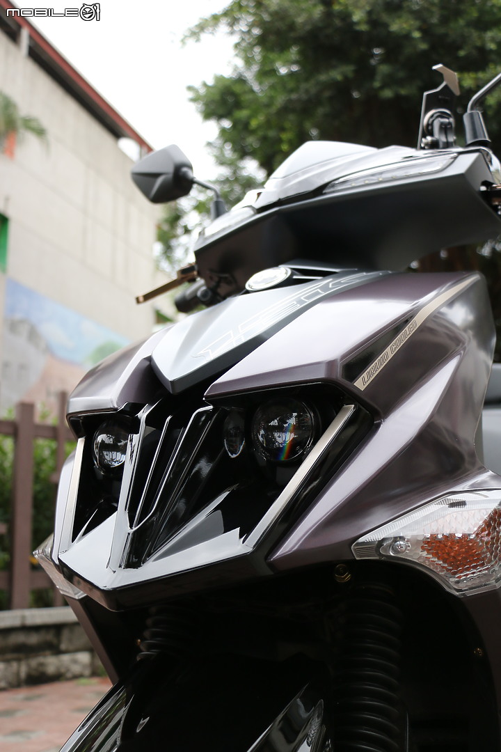 Jet SL 開箱 & 老車關箱 & 300公里心得 + 3000公里心得