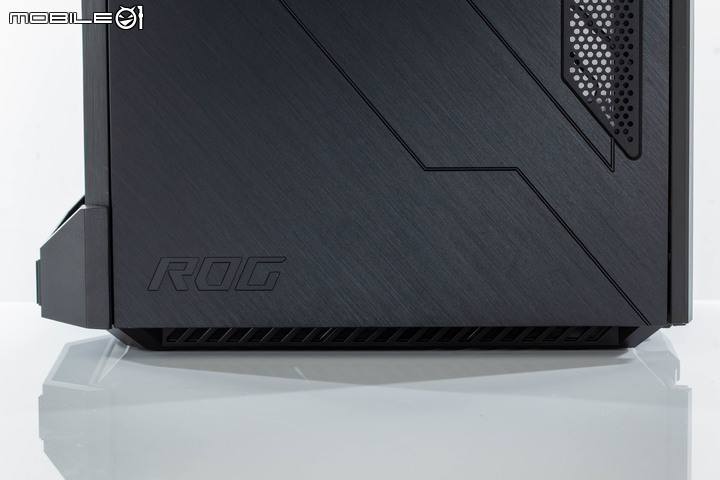 ROG Z11 電競機殼開箱試用 以斜向擺主機板真能提高性能?